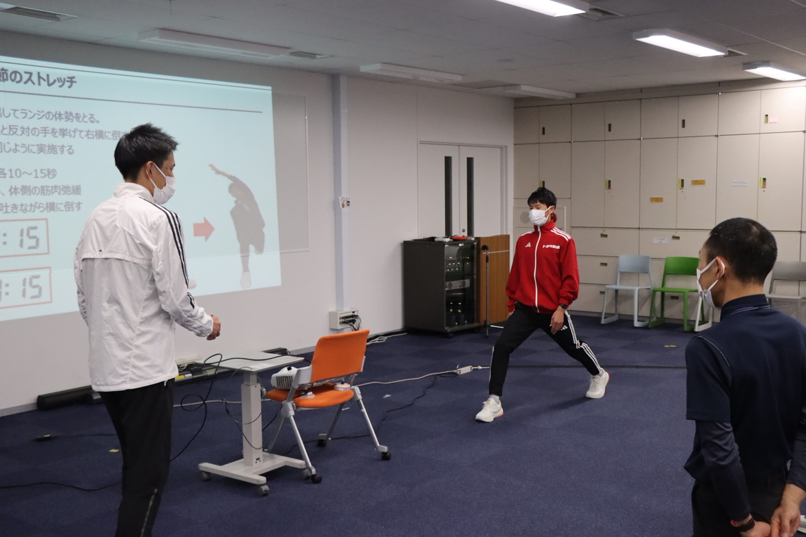 manaviyaグループトークストレッチ