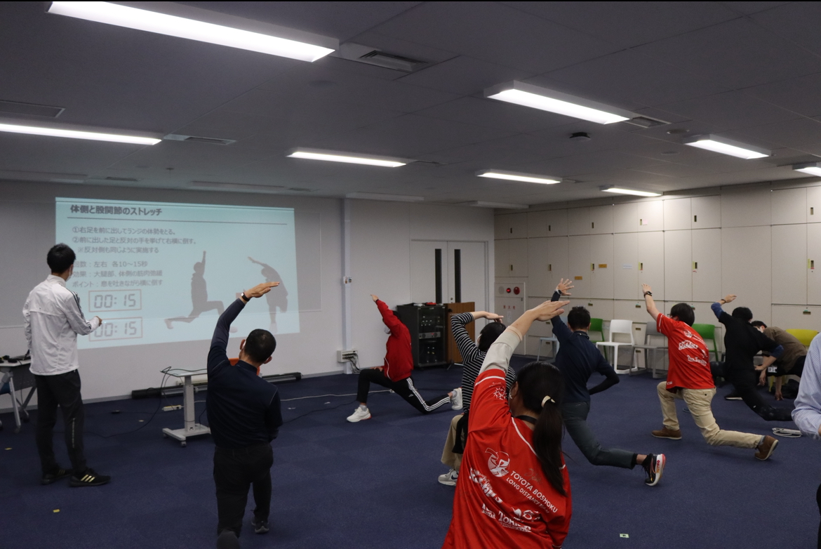 manaviyaグループトークストレッチ1